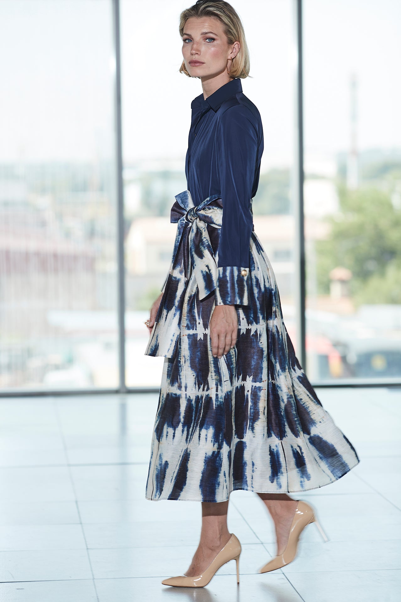 VESTIDO MIDI ESTAMPADO INDIGO ETIENNE