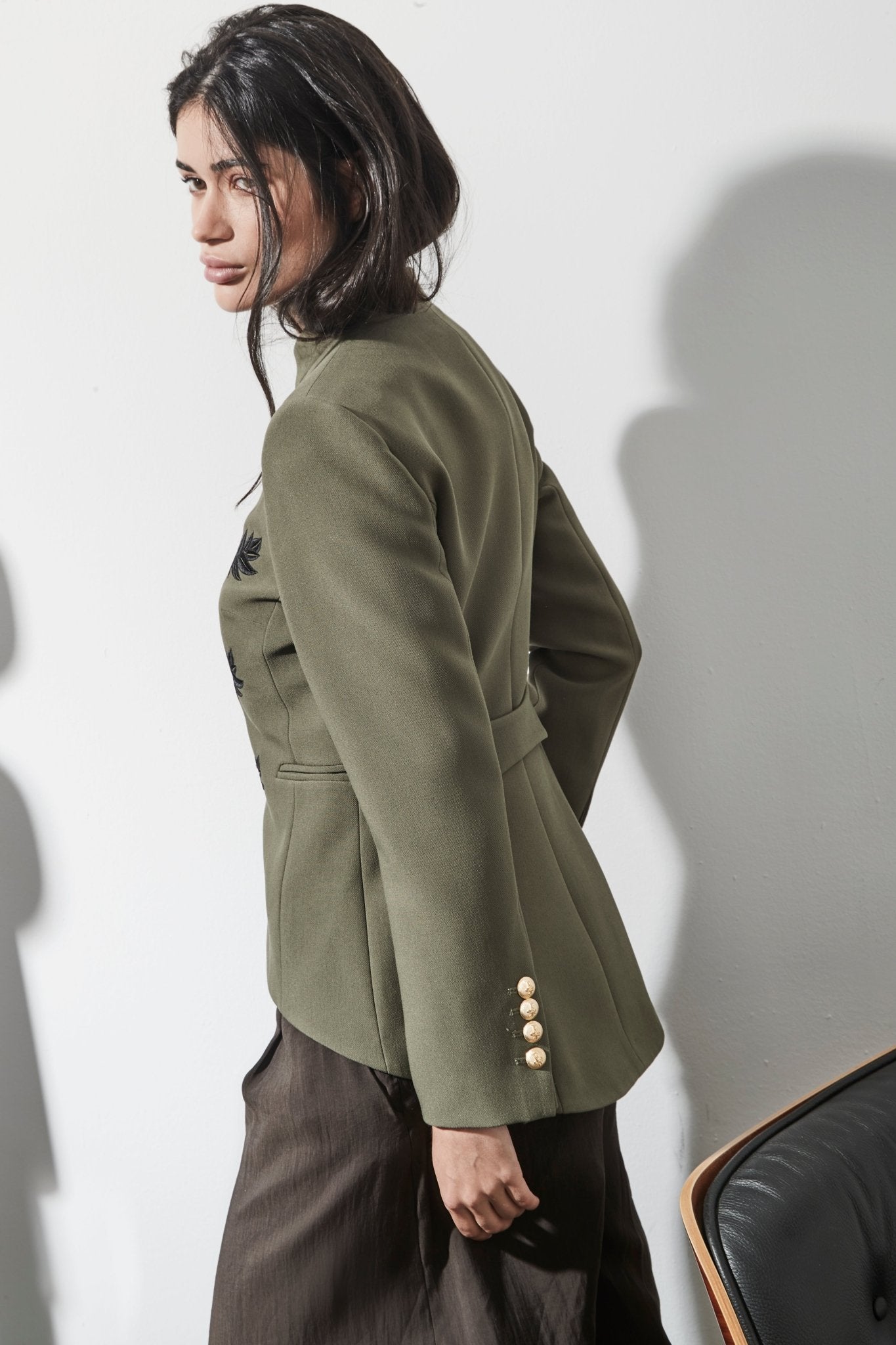 BLAZER BORDADO RENATA OLIVE GREEN - THE EXTREME COLLECTION