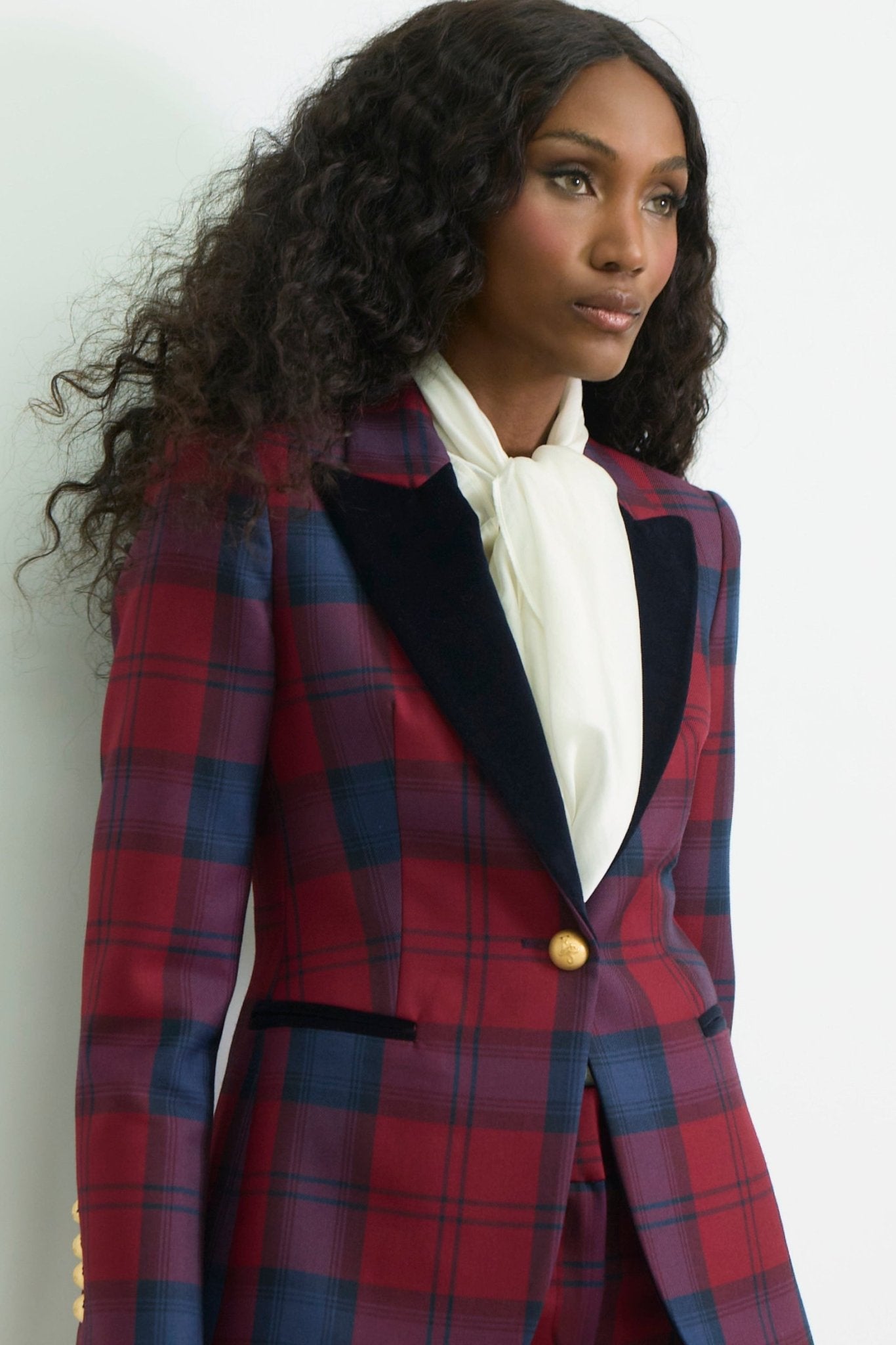 Blazer de cuadros con solapa de terciopelo Douglas de The Extreme Collection en tonos granate y azul marino