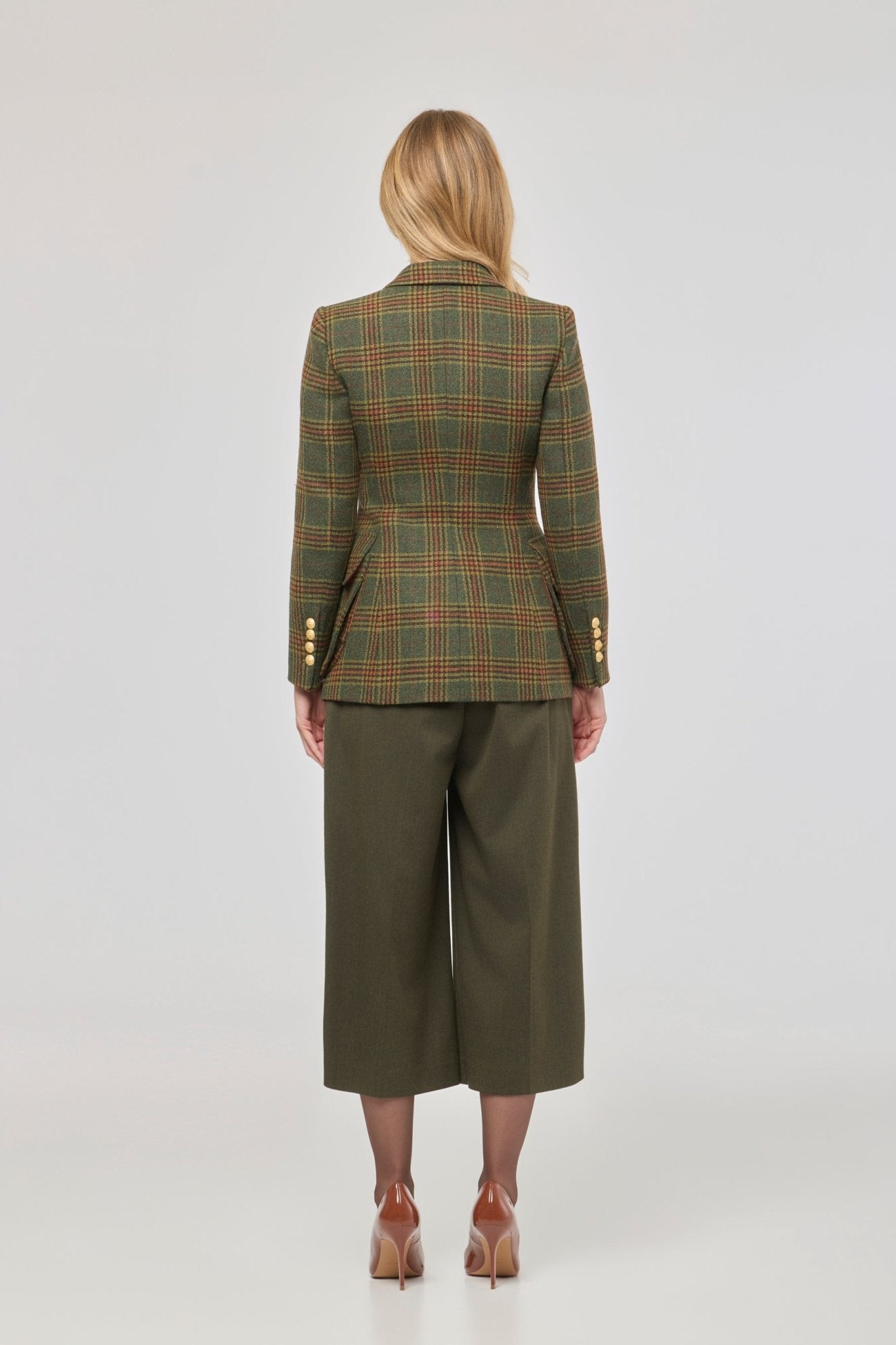 Blazer de lana a cuadros Grant de The Extreme Collection en tonos verdes y ocres.
