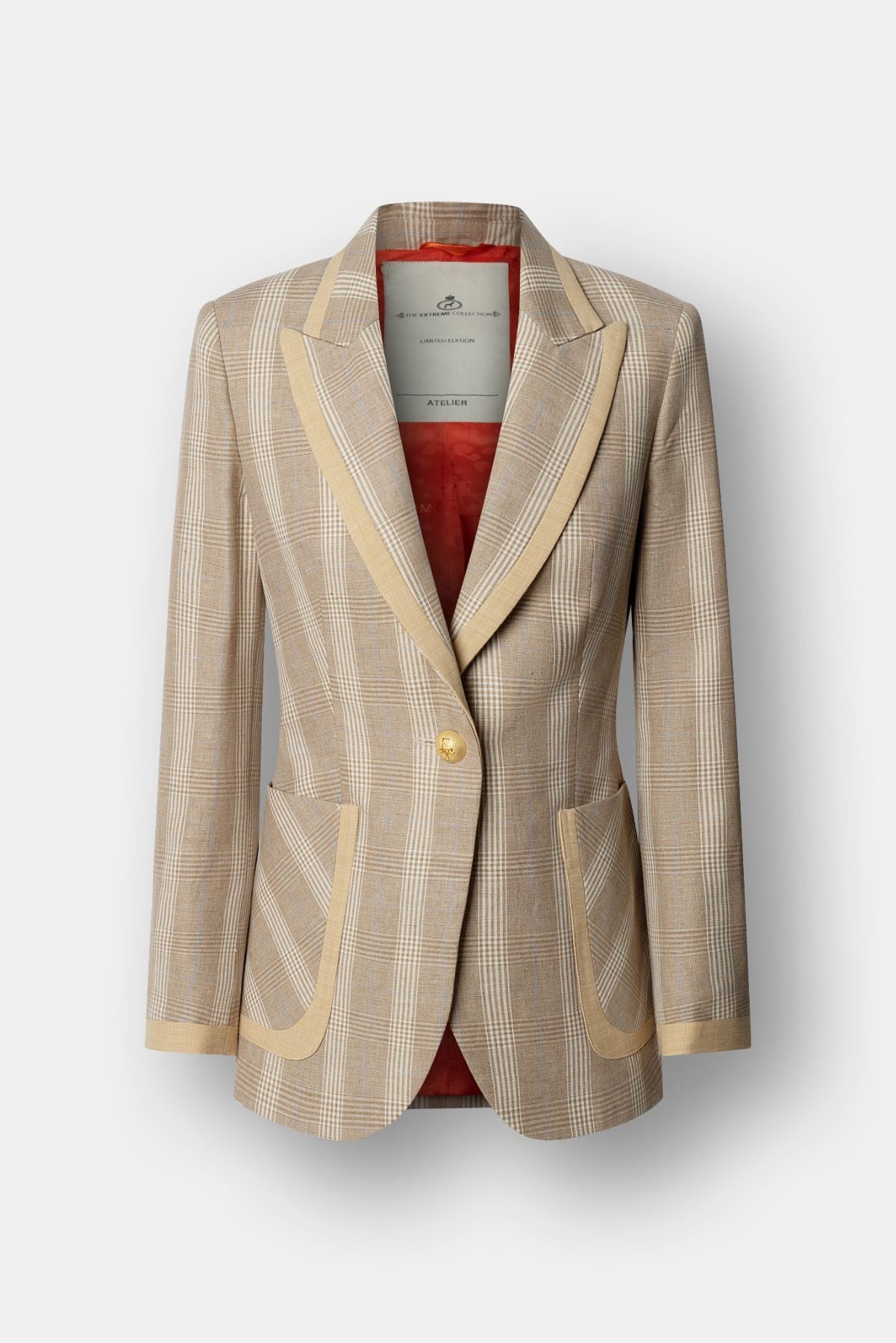 Blazer de lino camel modelo Gilbertine de The Extreme Collection.