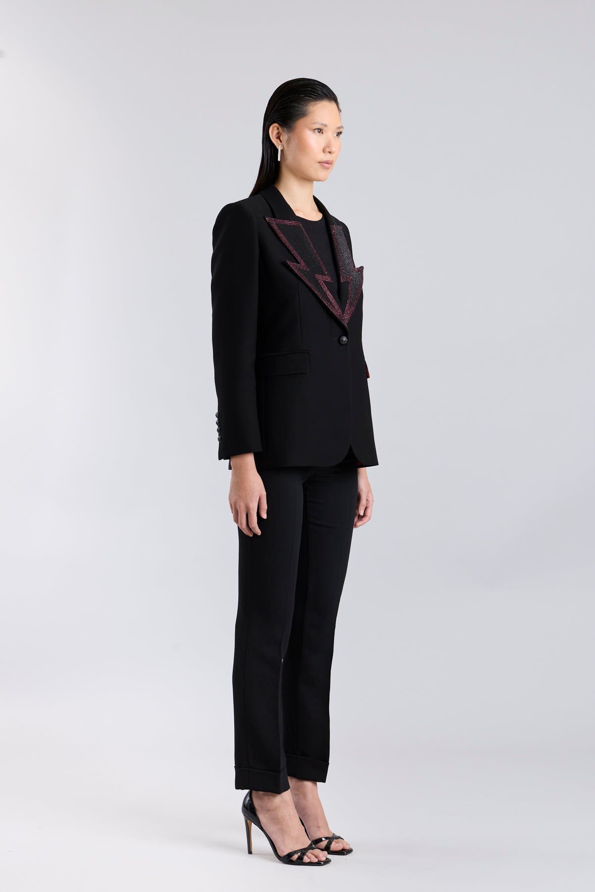 Blazer Joya Negro Hikaru - Sastrería de Autor en Crepe - THE EXTREME COLLECTION