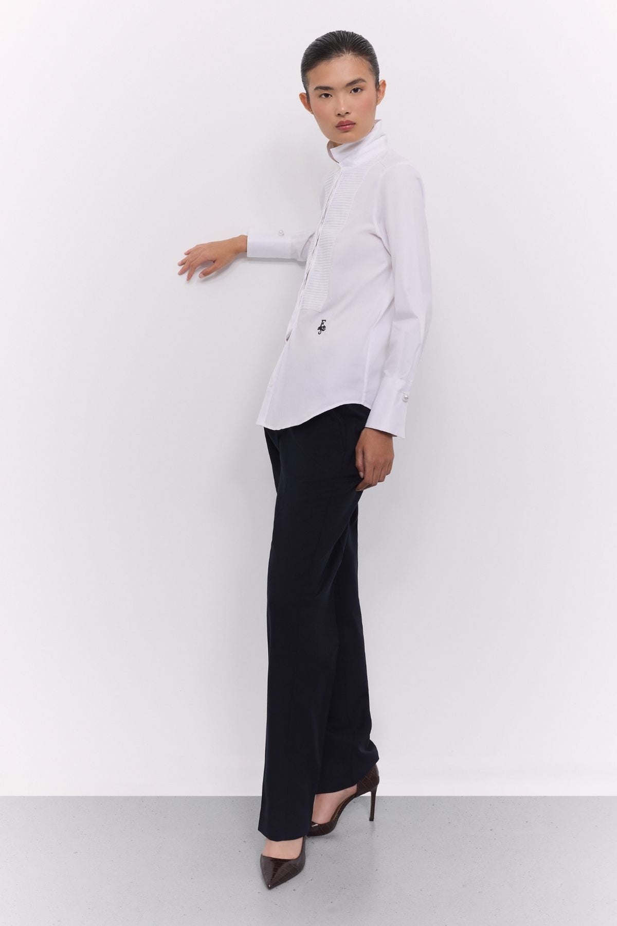 Camisa blanca con jaretas Eleanor - Edición Limitada - THE EXTREME COLLECTION