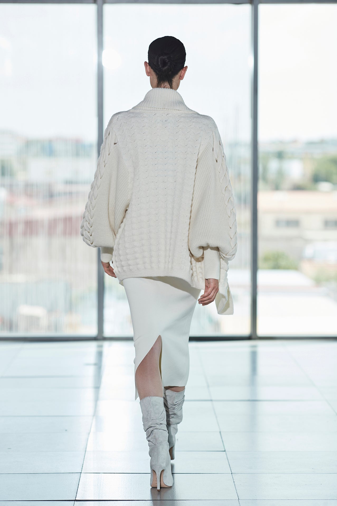 CARDIGAN CORTO MARFIL DANIELLE - THE EXTREME COLLECTION
