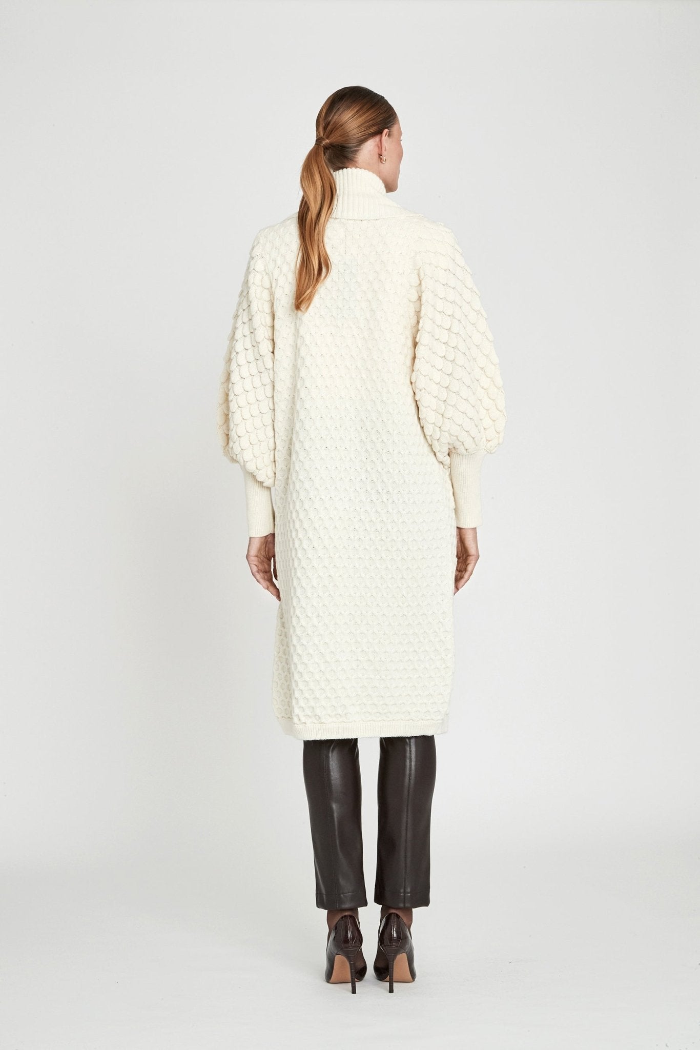 CARDIGAN LARGO MARFIL GENEVIEVE - THE EXTREME COLLECTION