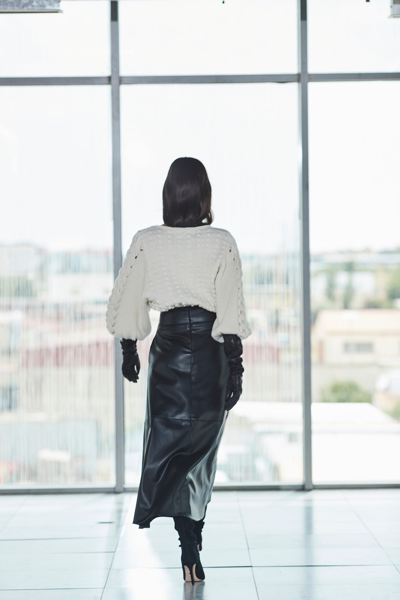 FALDA MIDI EFECTO PIEL AZABACHE OLIVE - THE EXTREME COLLECTION
