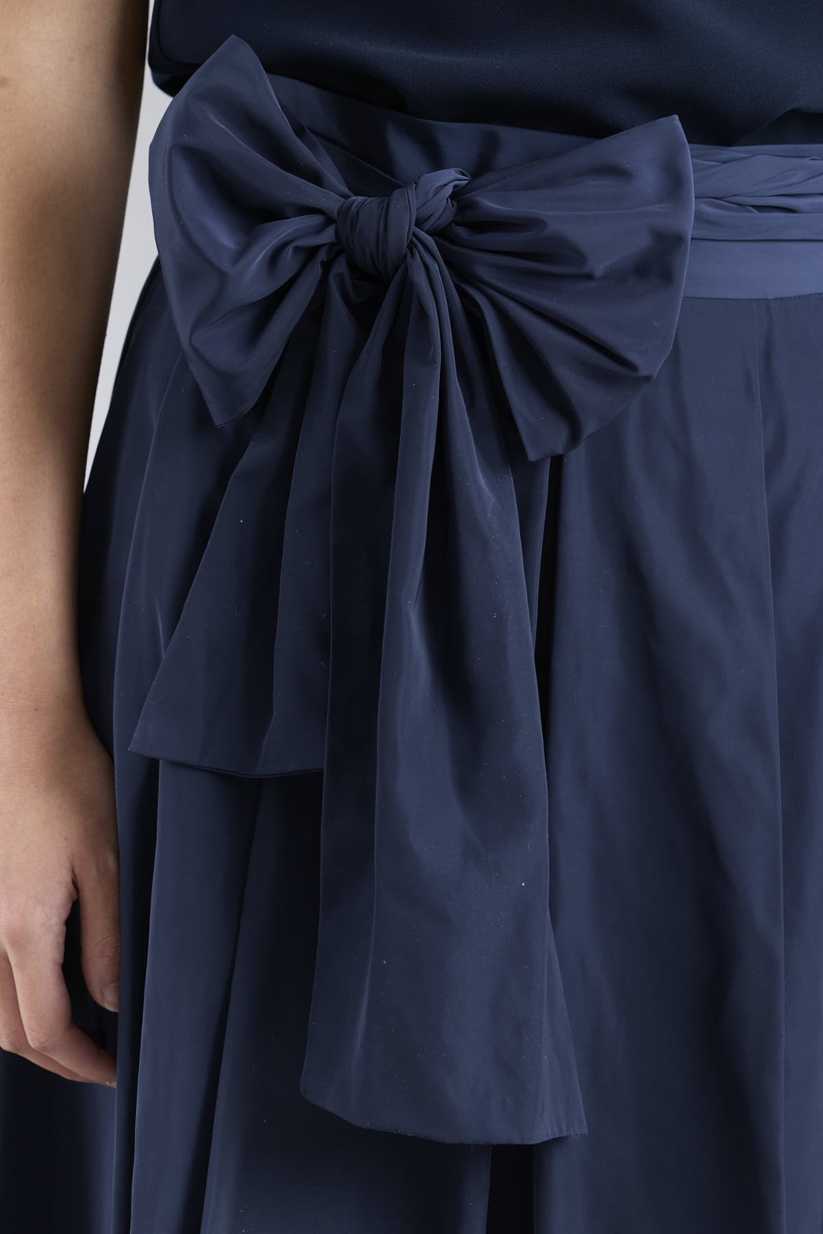 Falda midi estructurada marino - Edición Limitada - THE EXTREME COLLECTION